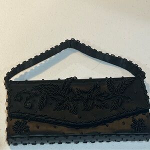 👜 1950s Black Beaded Clutch Beautiful in like new condition bling, swagger!